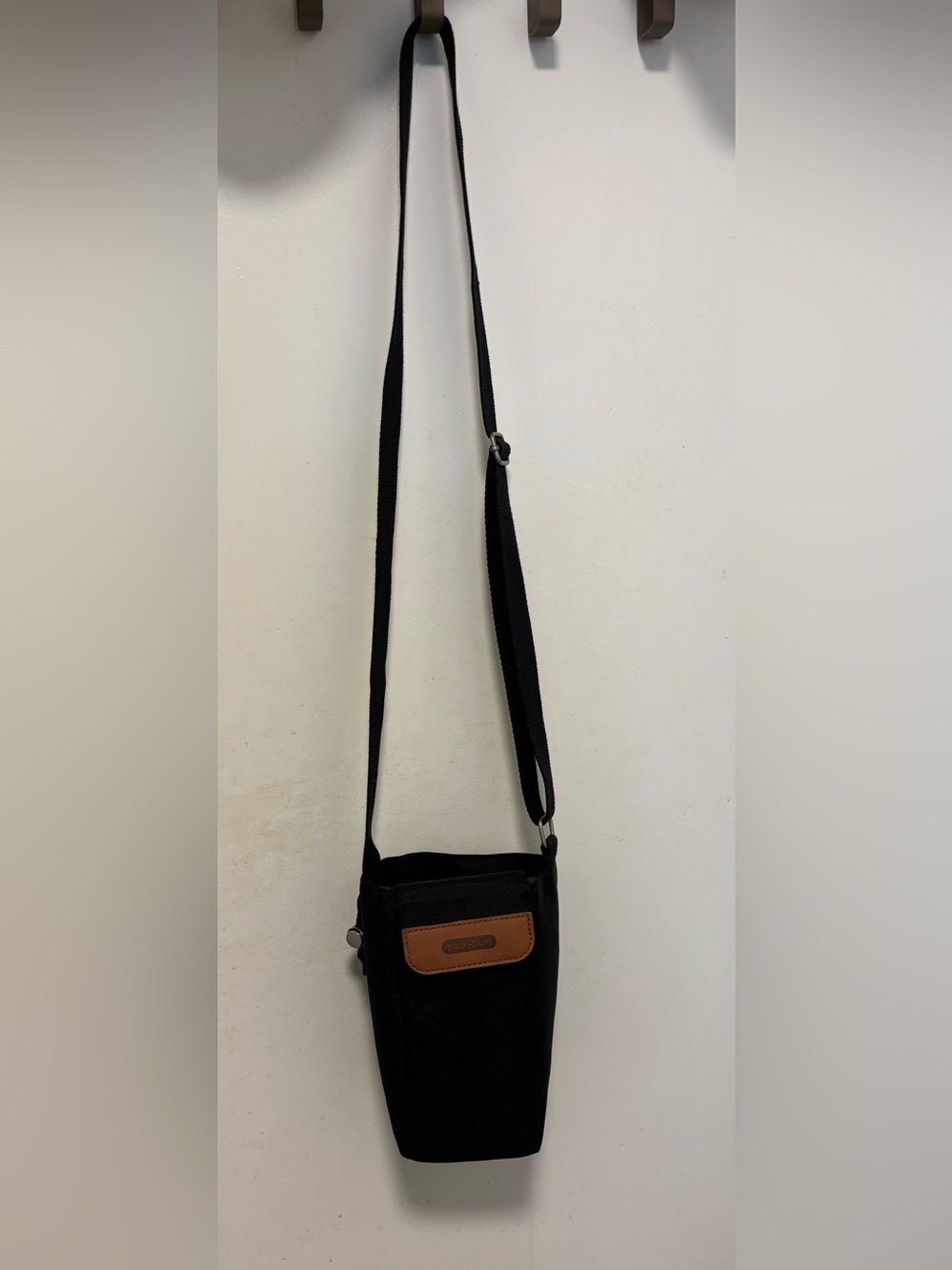Black Crossbody Strap Bag - Picture 2 of 3